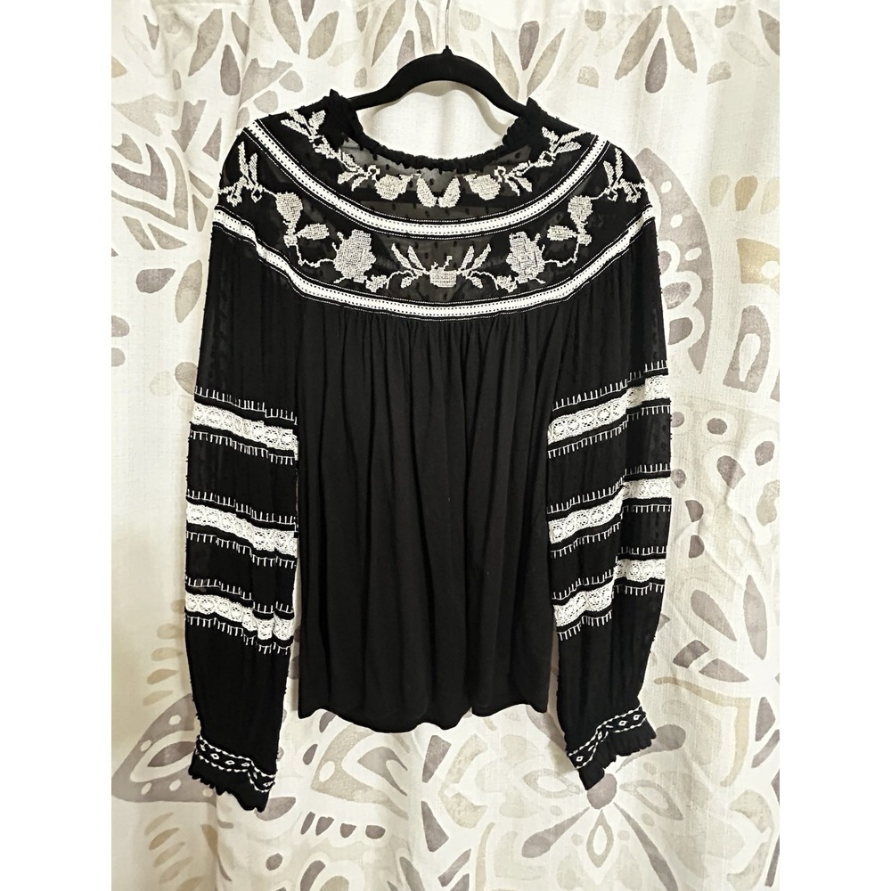 NWOT Anthropologie Flowy Floral Black Cream Hand-stitched Peasant Blouse Size M